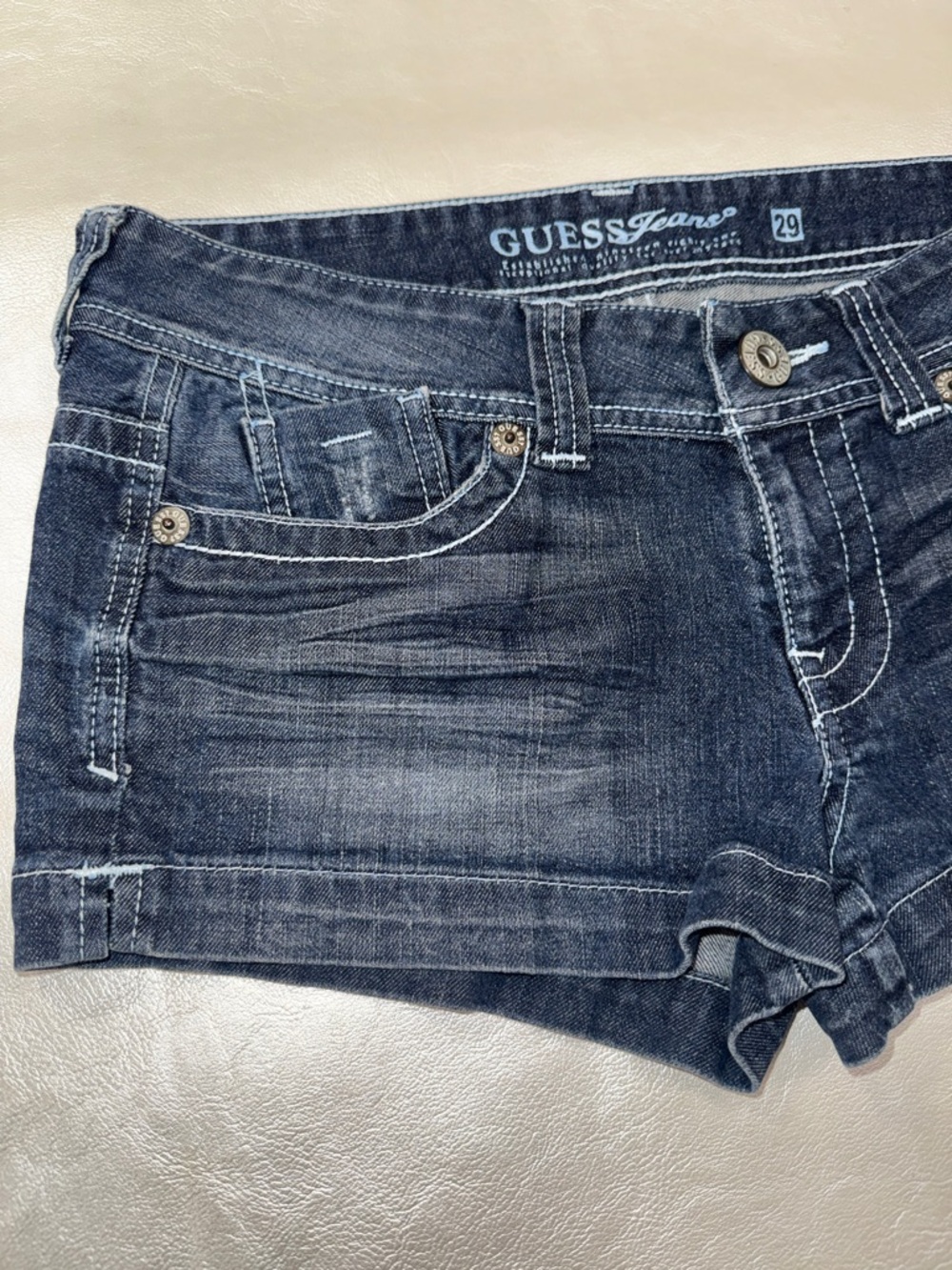 VTG Guess Jeans Dark Wash Denim Shorts - Black size 9 - Picture 3 of 5
